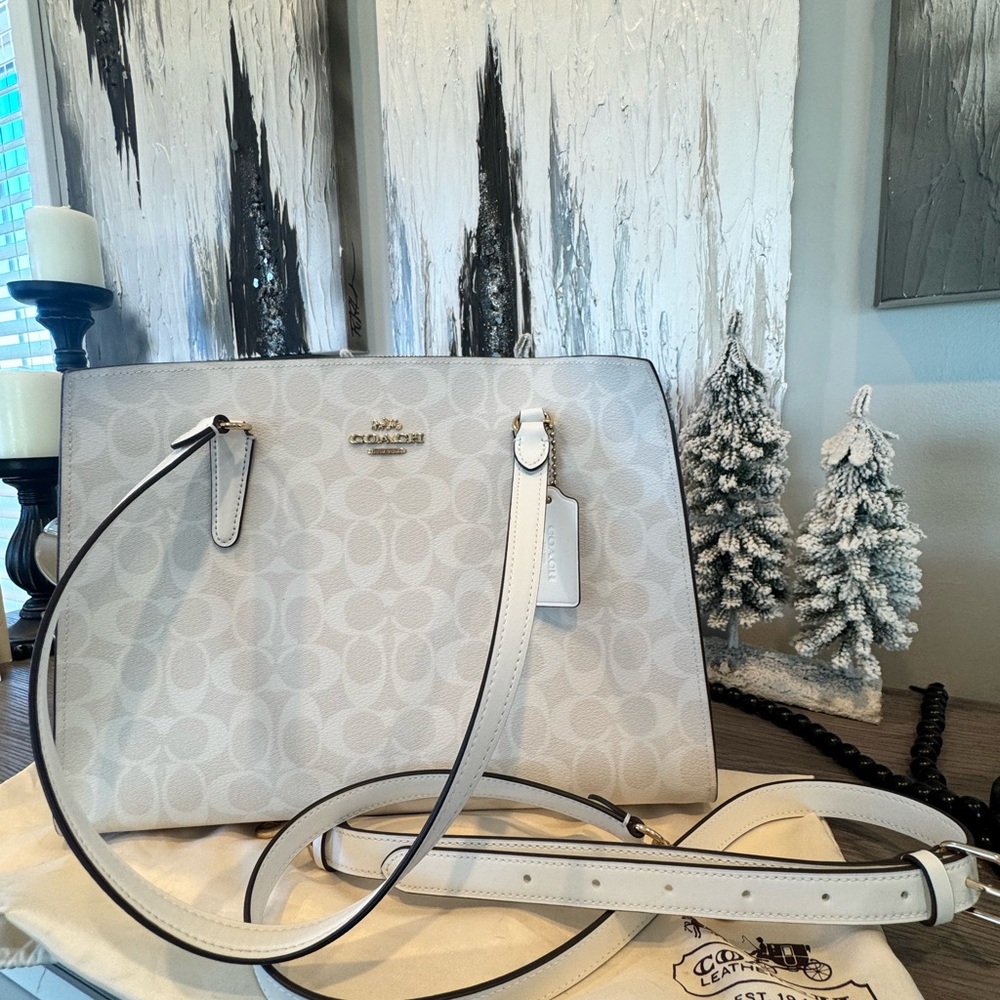 Coach White Signature Tote Bag